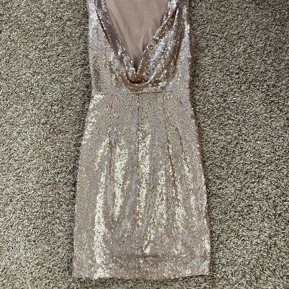 ROSE GOLD BODYCON DRESS LOW BACK - Picture 2 of 4